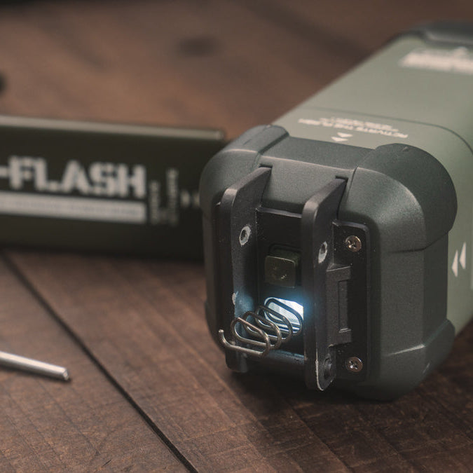 【雙倍野戰組】P-Flash 閃光彈行動電源